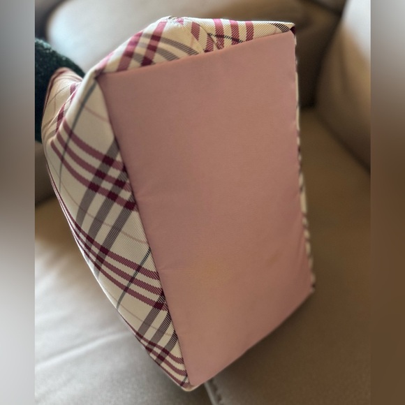 LAST DAY ‼️ EUC Rare Burberry Blue Label Pink & White Novacheck Canvas Tote Bag - Picture 10 of 17